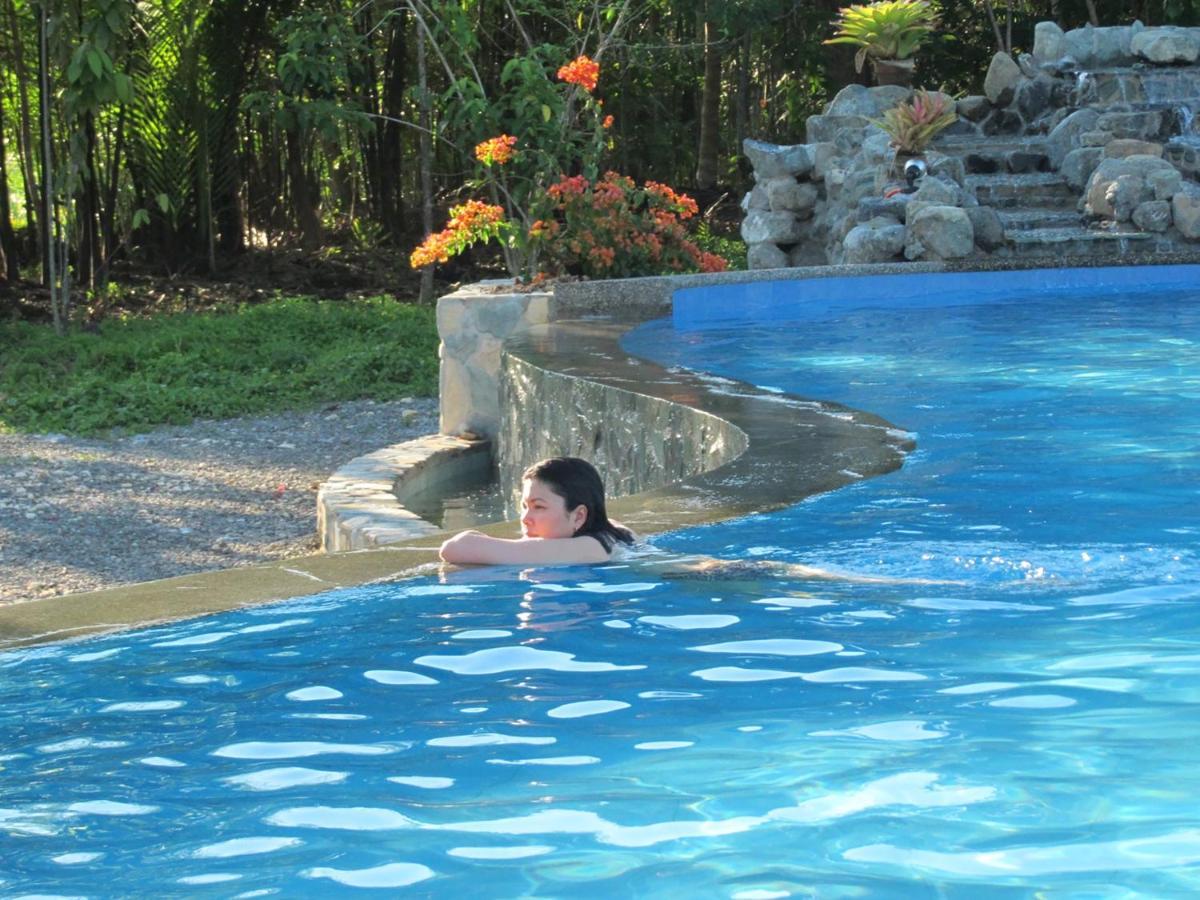 Loboc River Resort Bagian luar foto