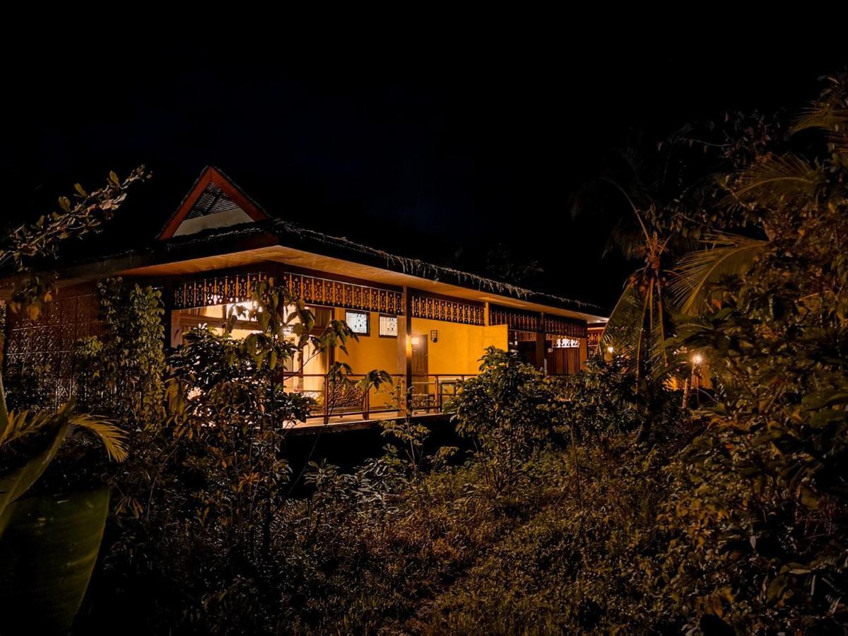 Loboc River Resort Bagian luar foto